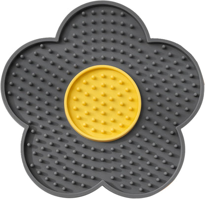 Silicone Lick Mat – Suction Cup Slow Feeder Pad for Cats & Dogs